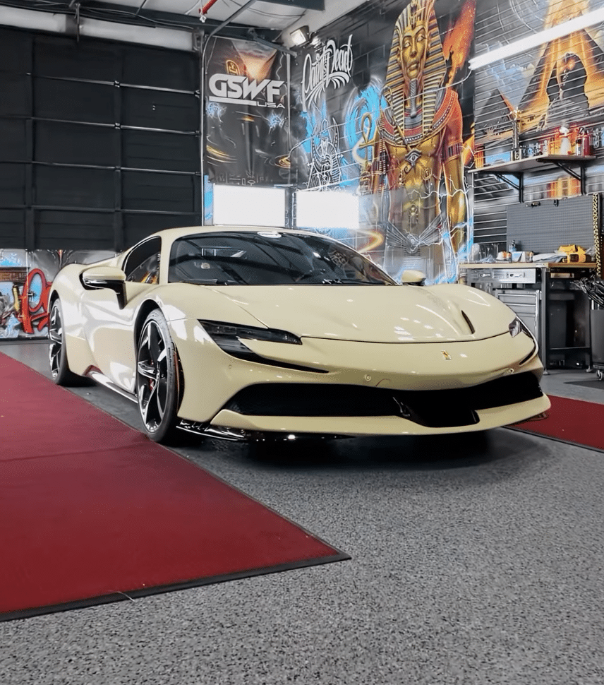 Ferrari SF90